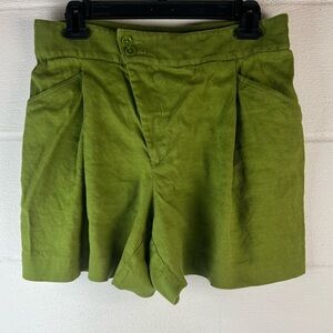 CAbi #6398 Traipse Green Shorts, 8